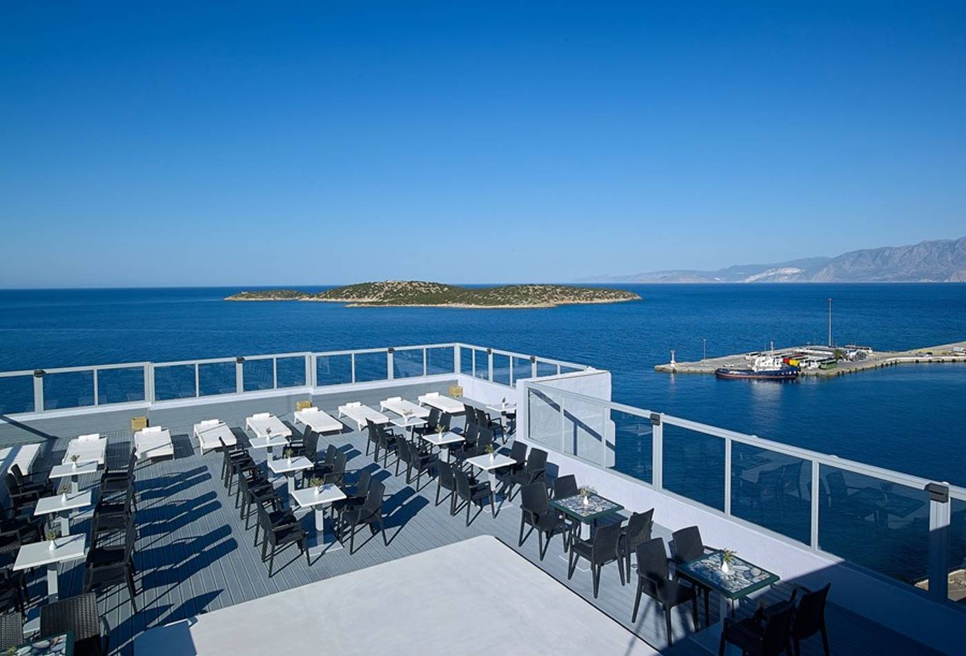 Mistral-Bay-Hotel-Bar-36