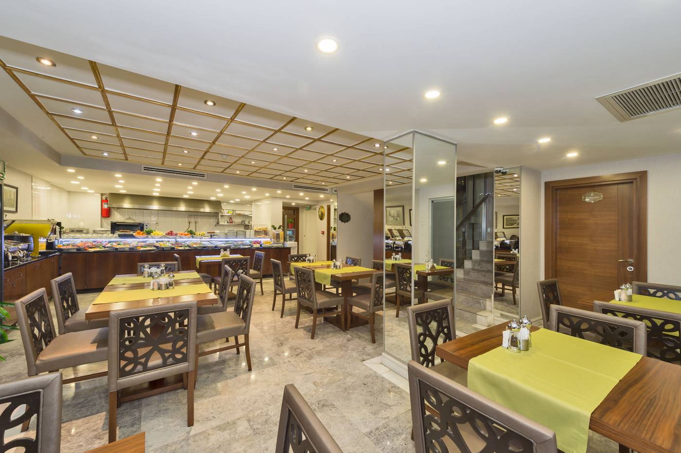 Darkmen-Hotel-Restaurant-37