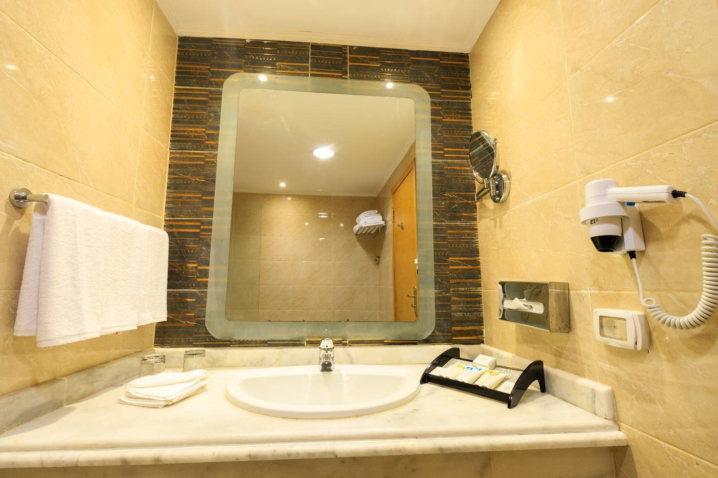 Amwaj-Beach-Club-Abu-Soma-Room-42