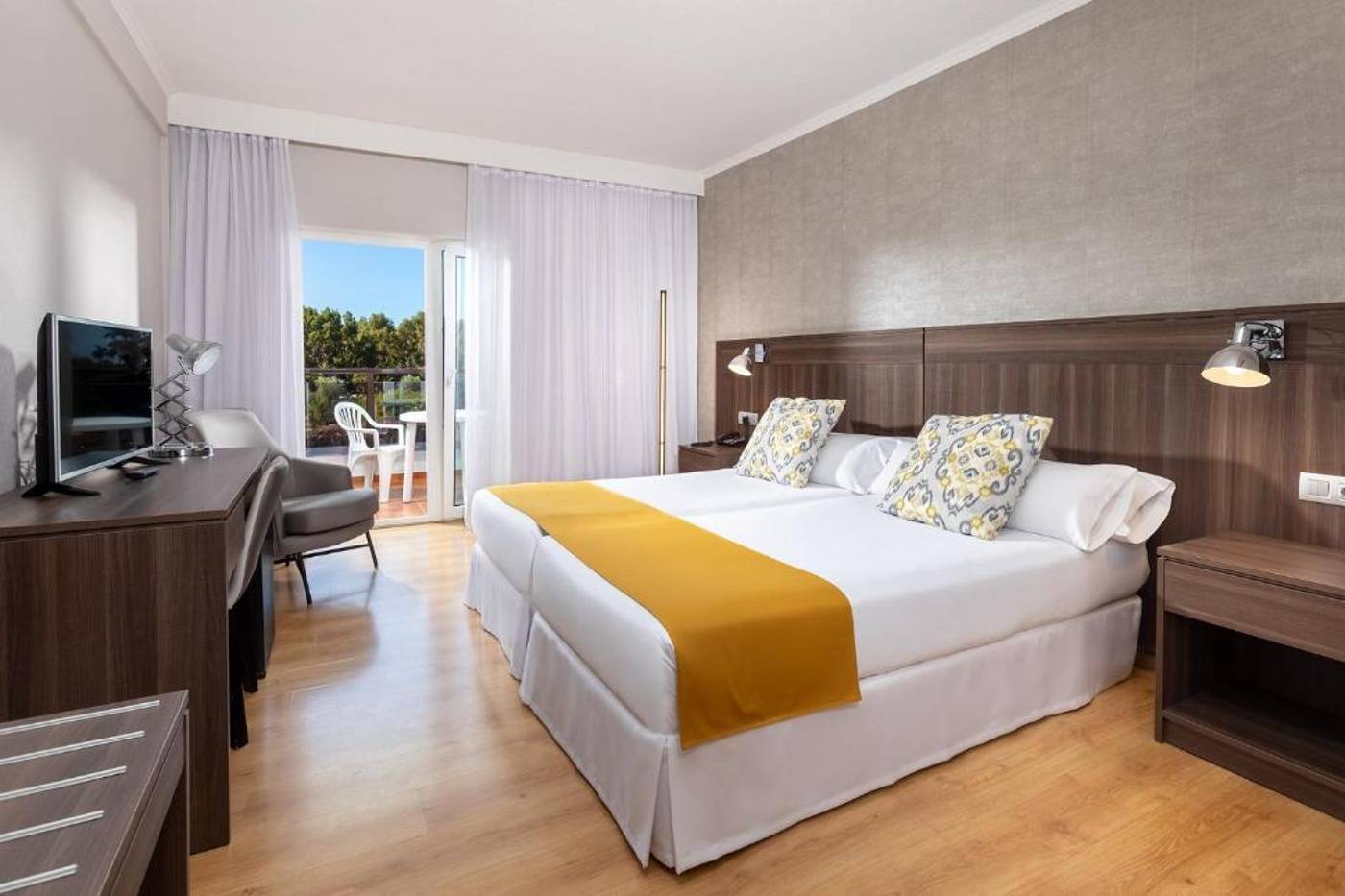 TRH-Taoro-Garden-Hotel-Room-8