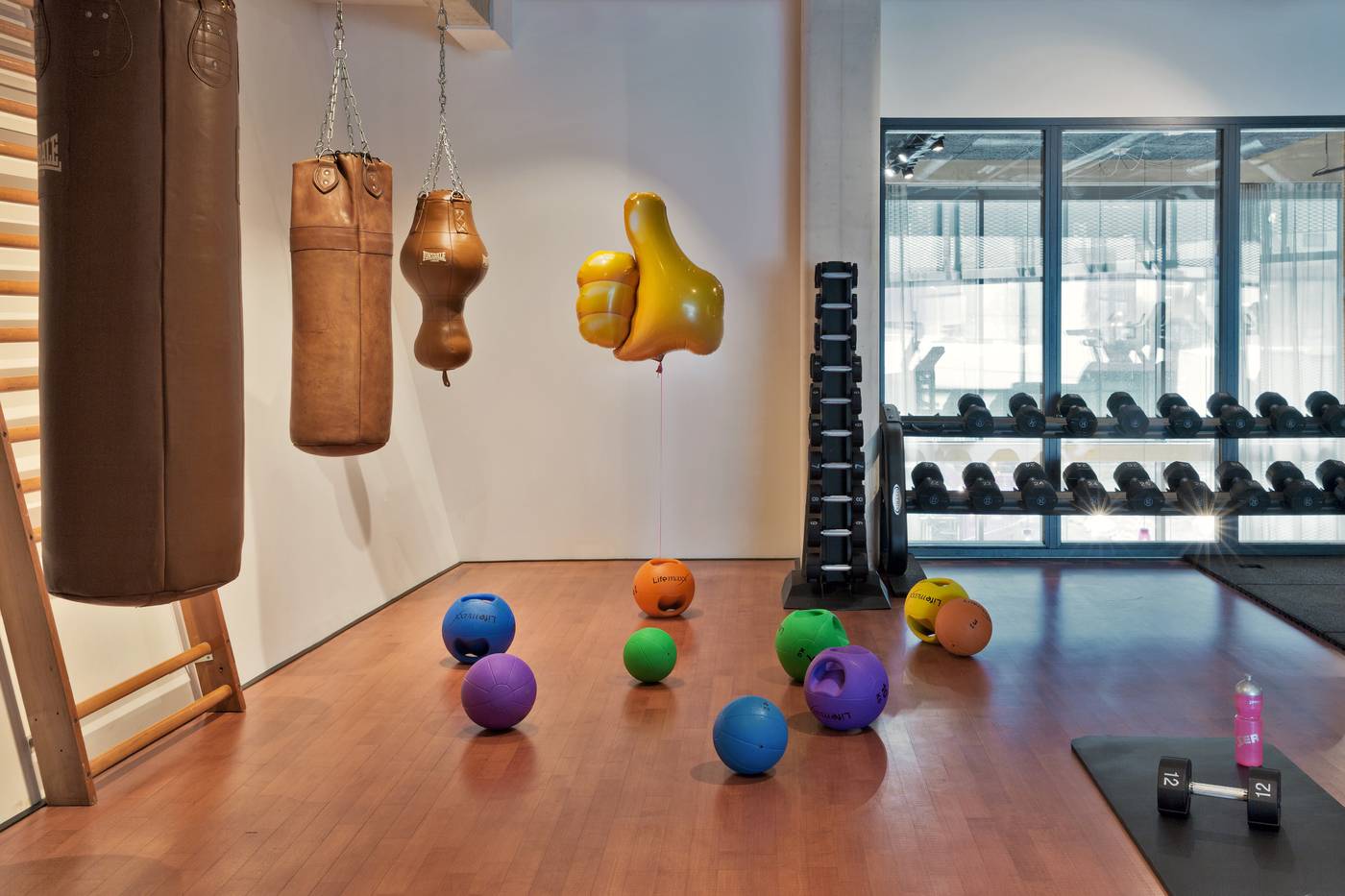 Moxy-Amsterdam-Houthavens-Sports-and-Entertainment-47