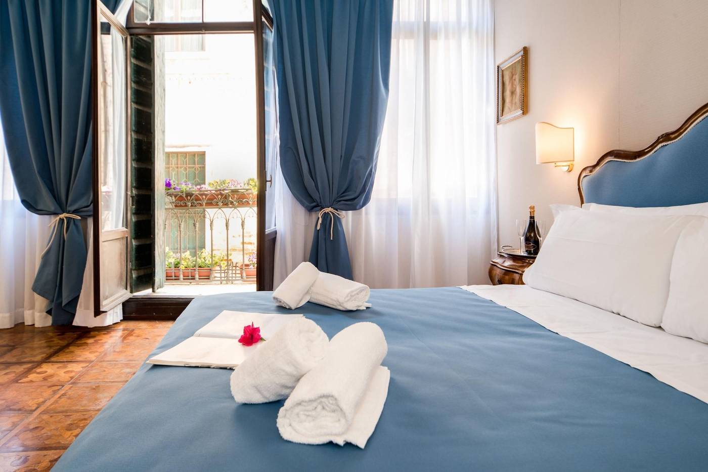 Ca--Lavezzera-Room-22