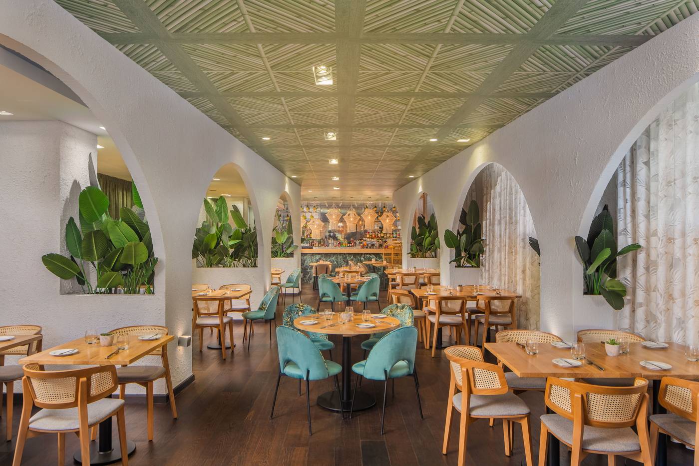 Mamaison-Hotel-Andrassy-Budapest-Restaurant-36