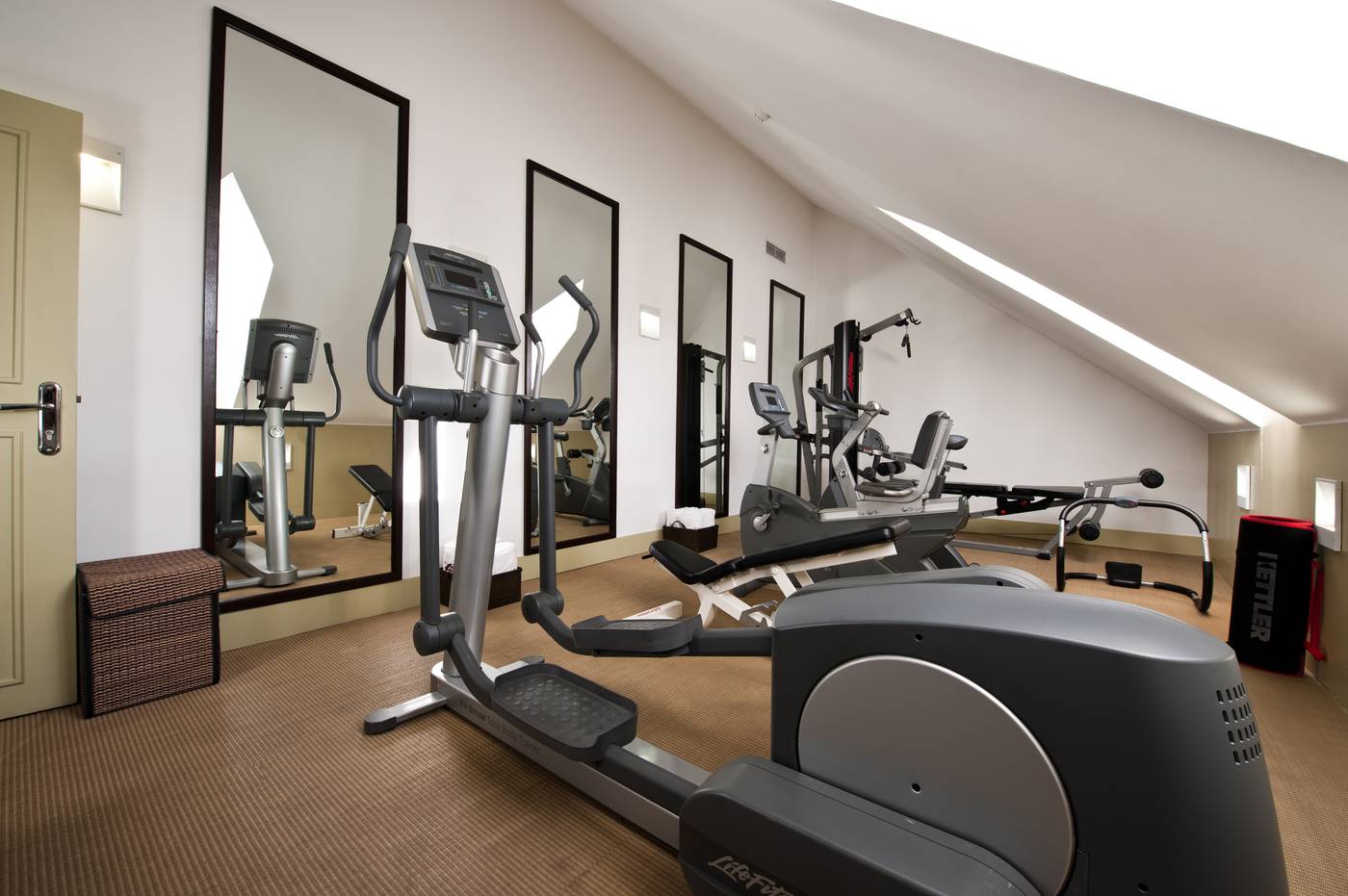 Bairro-Alto-Sports-and-Entertainment-65