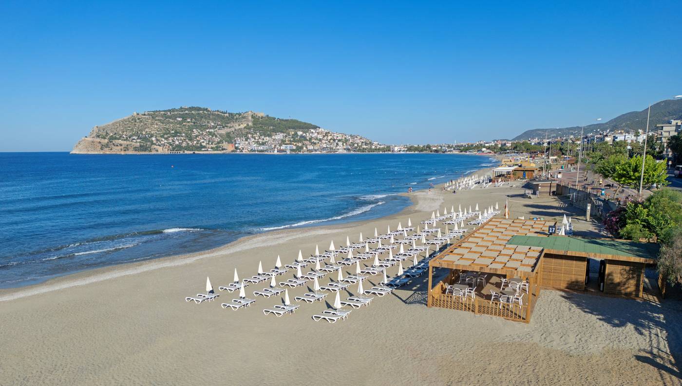 Monart-City-Hotel-Beach-37