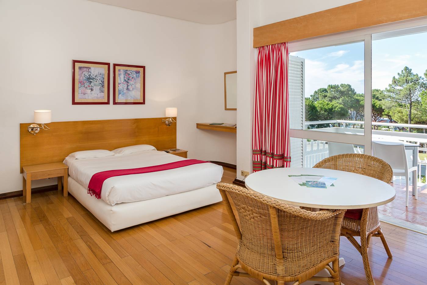 Pinhal-da-Marina-Hotel-Room-25