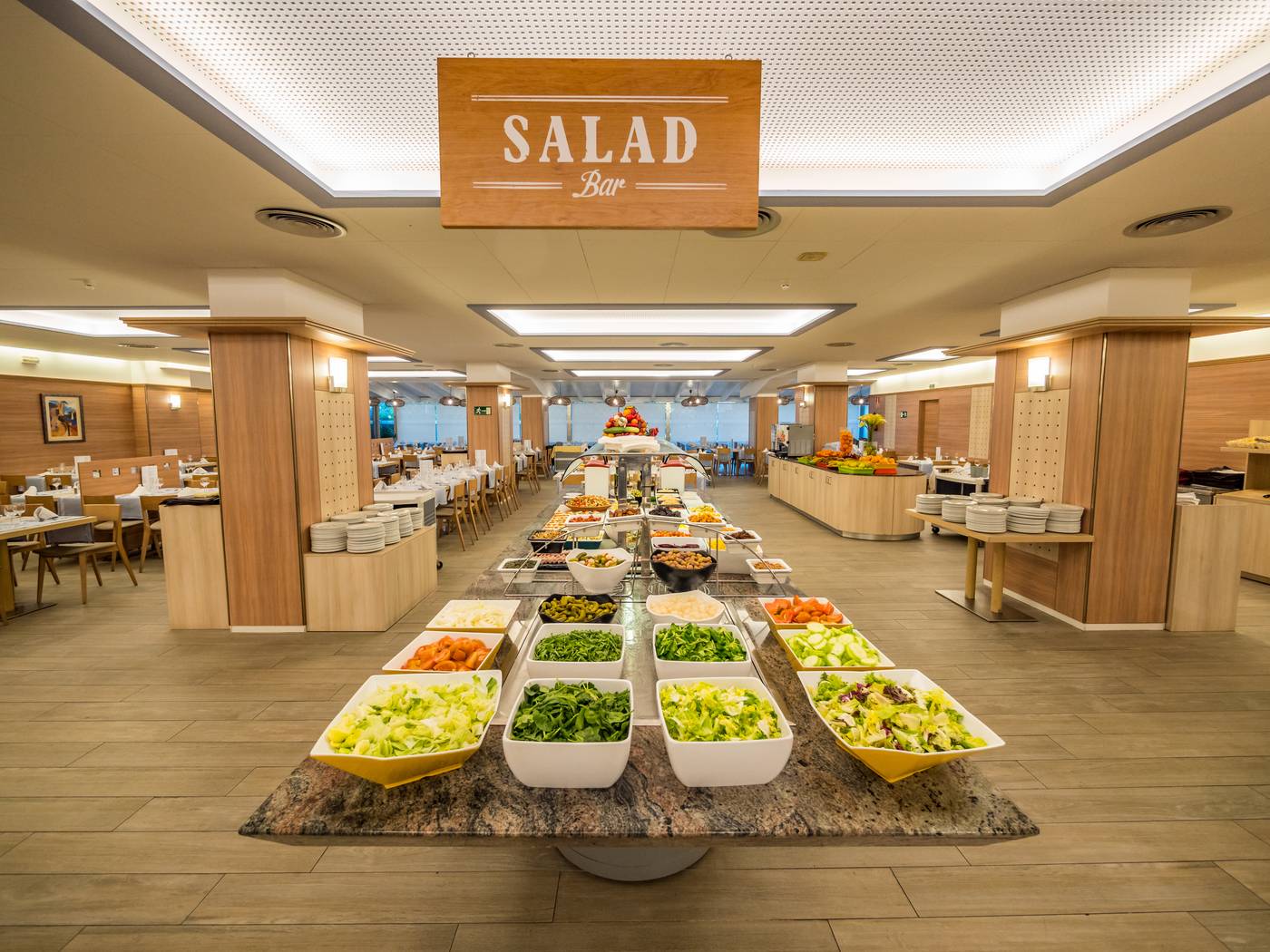 Golden-Avenida-Family-Suites-Restaurant-29