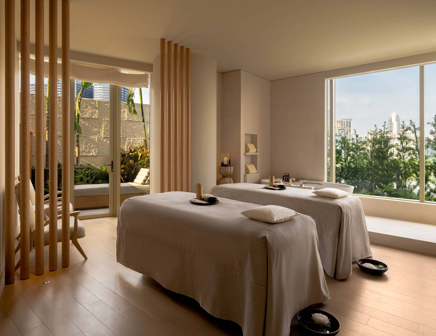 Dusit-Thani-Bangkok-Sports-and-Entertainment-61