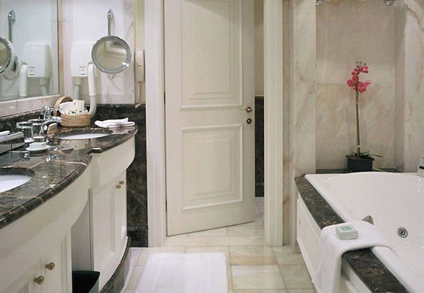 Marriott-Hotel-Lisbon-General-view-50