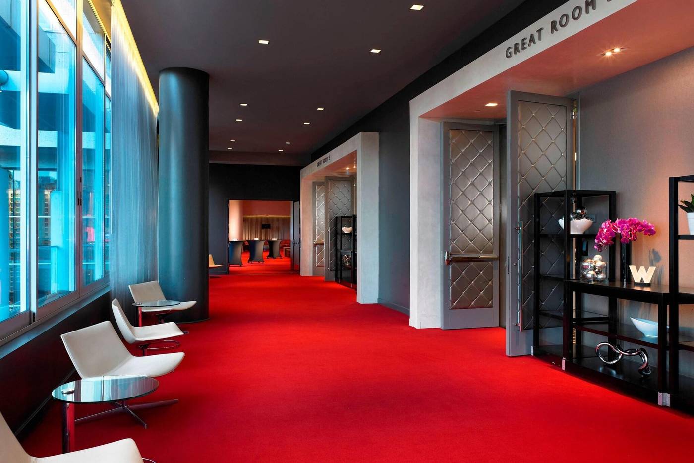 W-Hollywood-Conferences-19