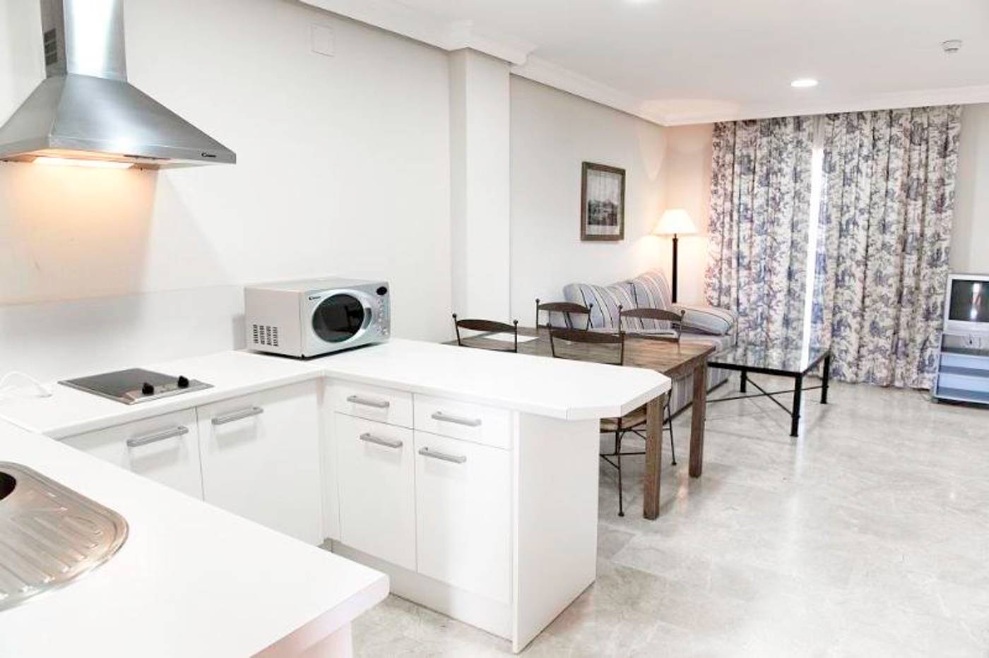 Manilva-Green-Room-13