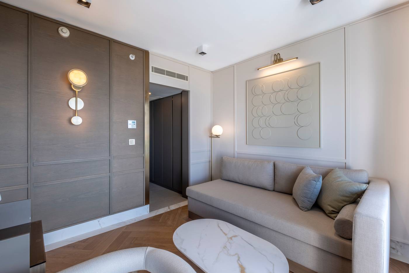 Side-Star-Elegance-Room-30