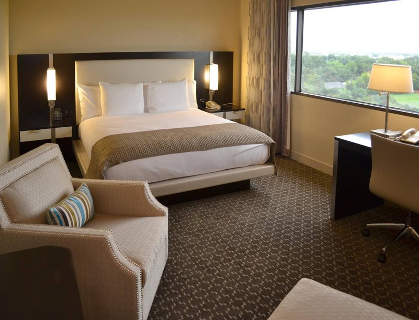 DoubleTree by Hilton Houston Hobby Airport-United States-HOUSTON-Room-1