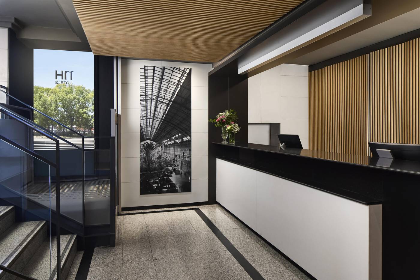 NH-Madrid-Atocha-Lobby-7