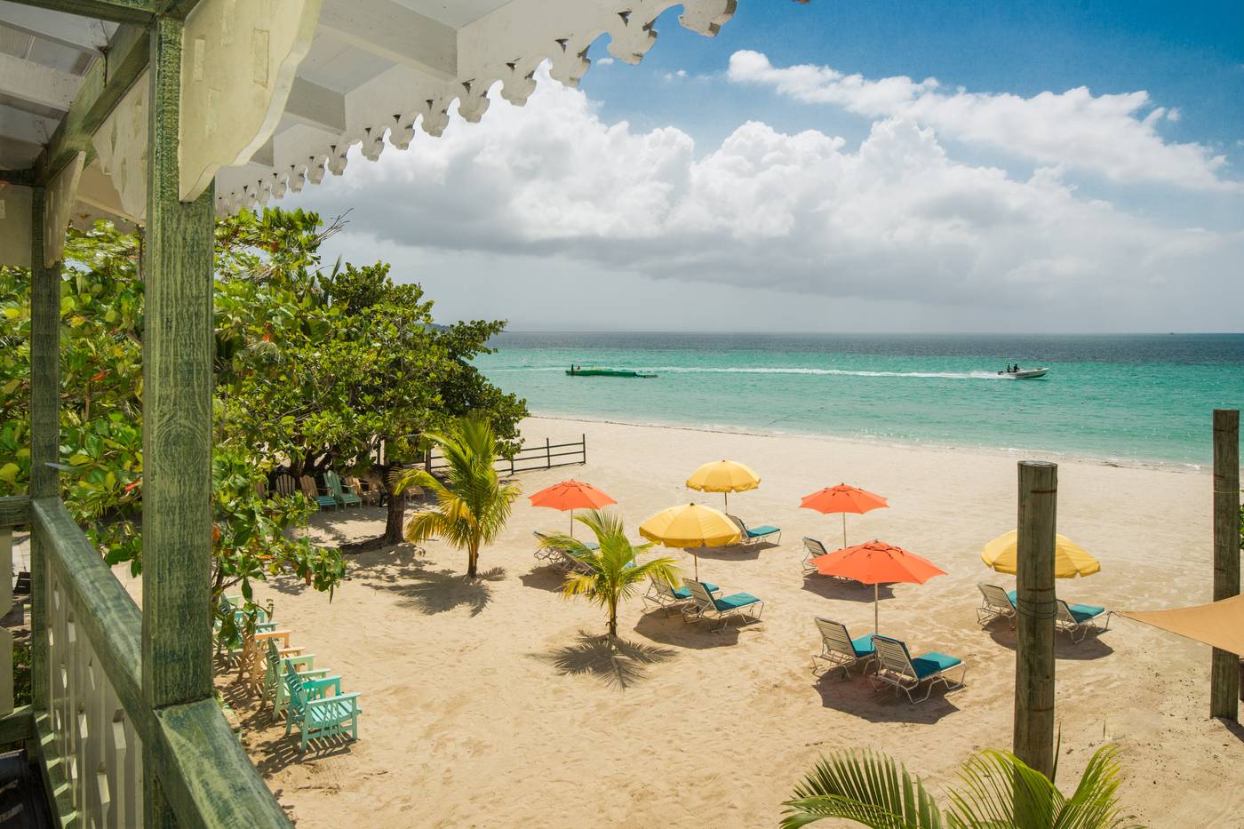 Country-Country-Hotel-Beach-34