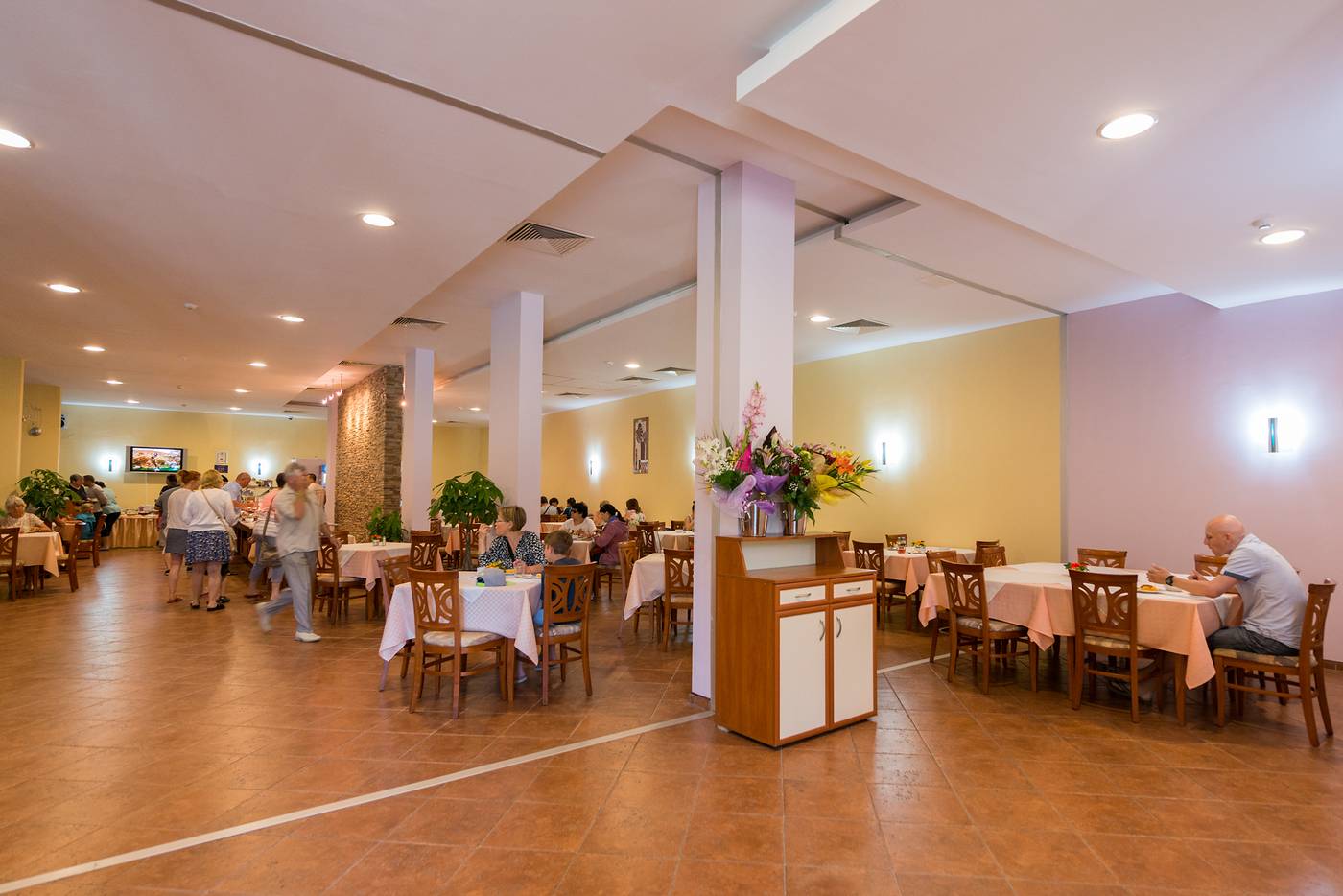 Ivana-Palace-Hotel-Restaurant-43