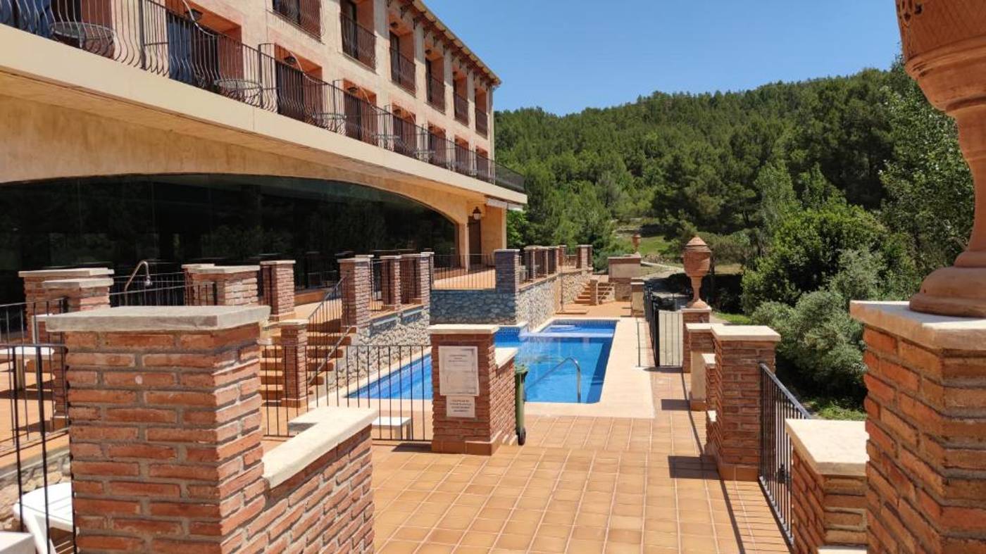 La-Figuerola--Resort---SPA-Pool-2
