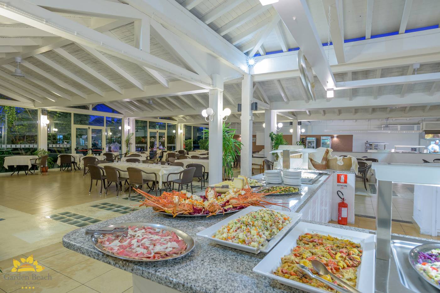 Garden-Beach-Restaurant-33