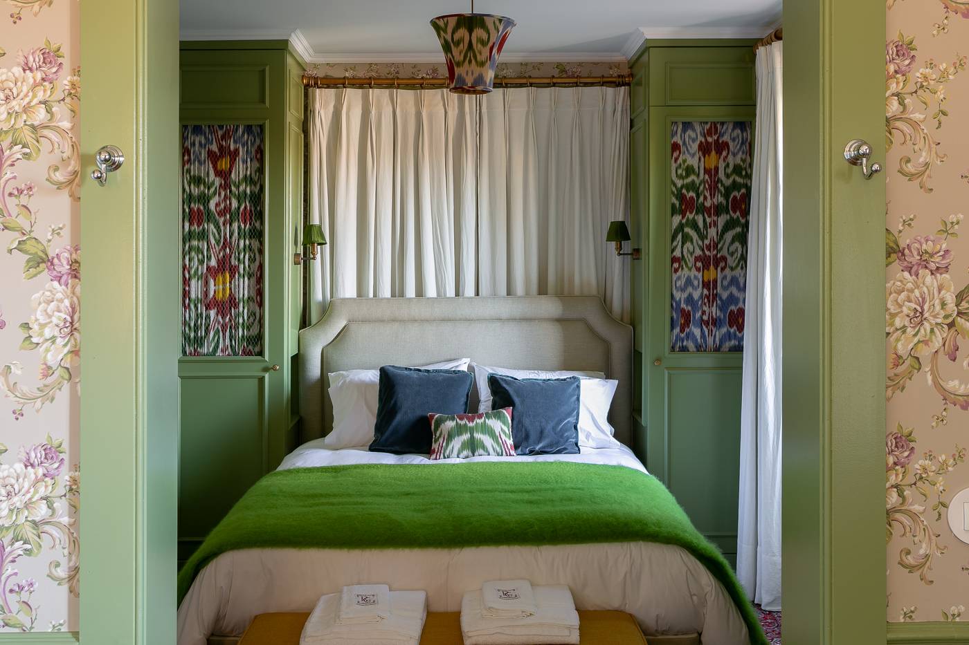 Rosegarden-House-by-Unlock-Hotels-Room-15