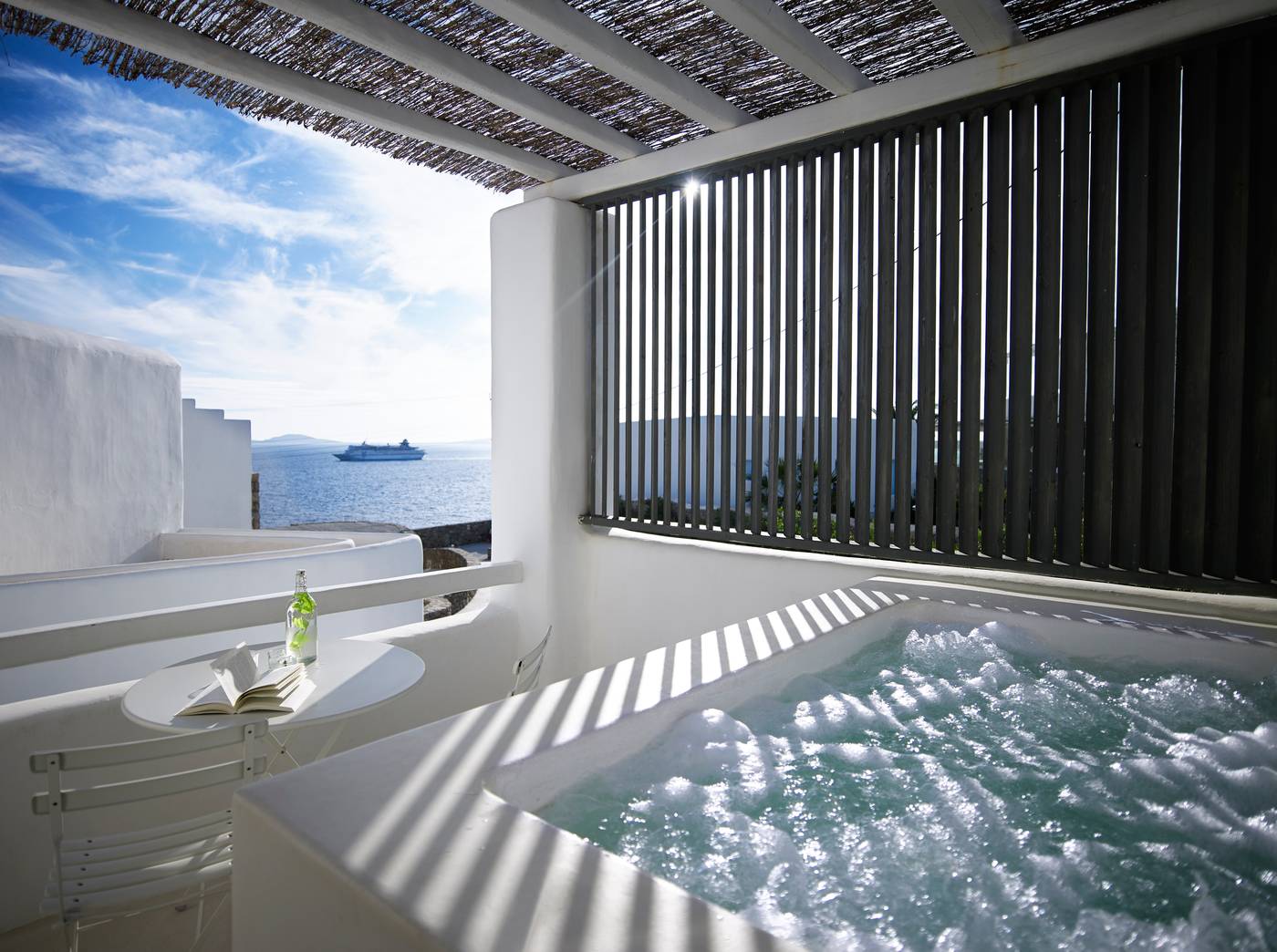 Rocabella-Mykonos-Art-Room-74