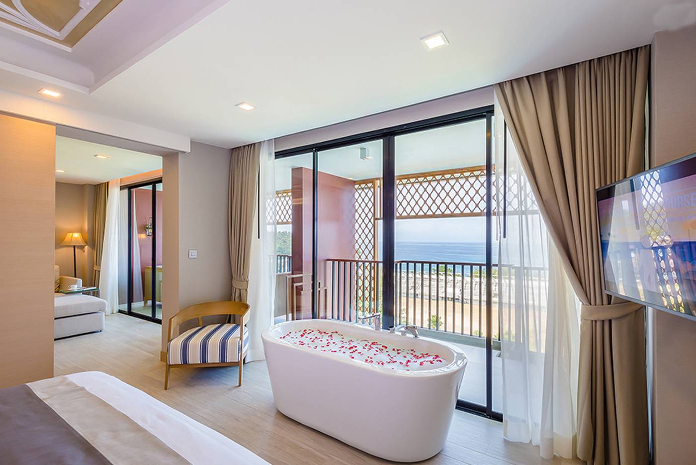 Avista-Grande-Phuket-Karon---MGallery-Room-42