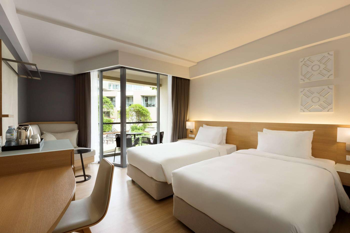 Andaman-Beach-Hotel-Phuket-Handwritten-Collection-Room-30