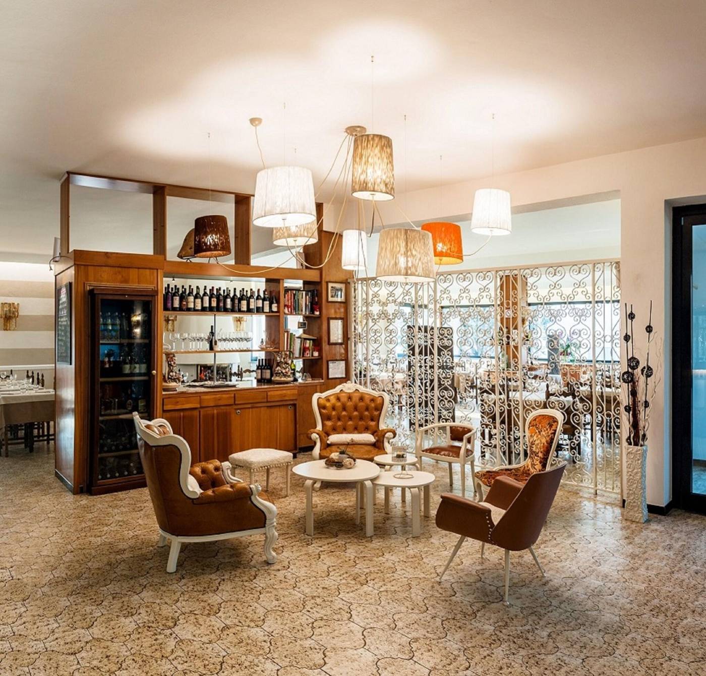 Hotel Ristorante Milano-Italy-BORGO A MOZZANO-Lobby-9
