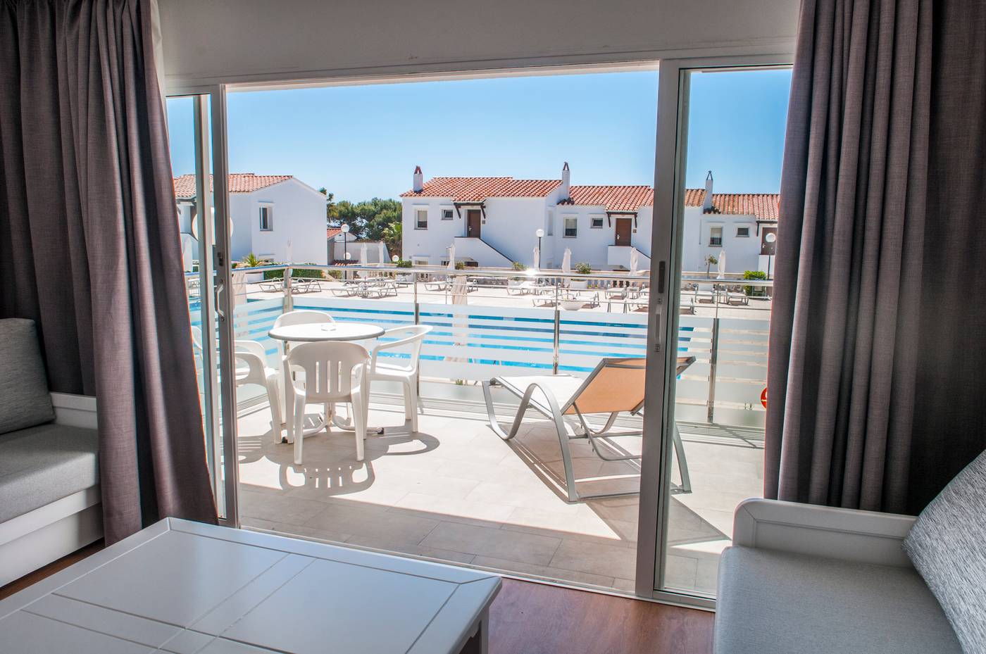 Los-Naranjos-Room-17