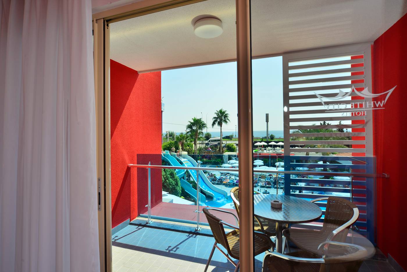 White-City-Beach-Hotel-Room-16