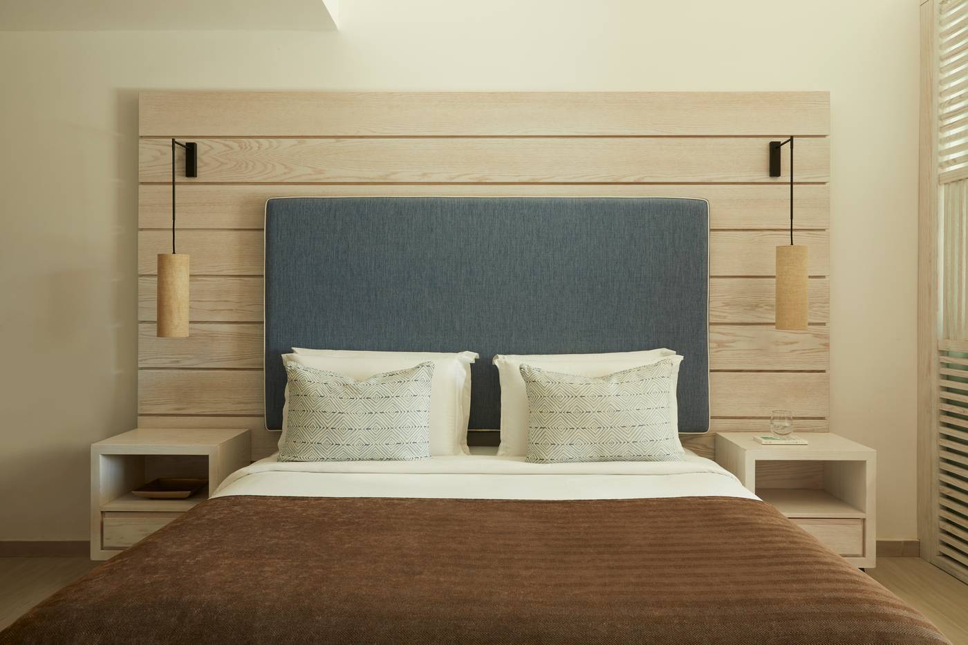 Kermia-Beach-Bungalow-Hotel-Room-32