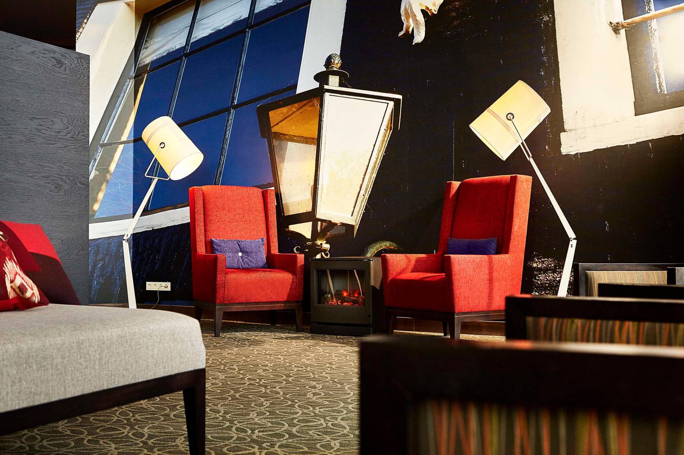 Hyatt-Place-Amsterdam-Airport-Lobby-16