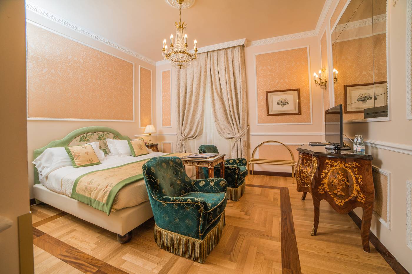 Bernini-Palace-Room-21