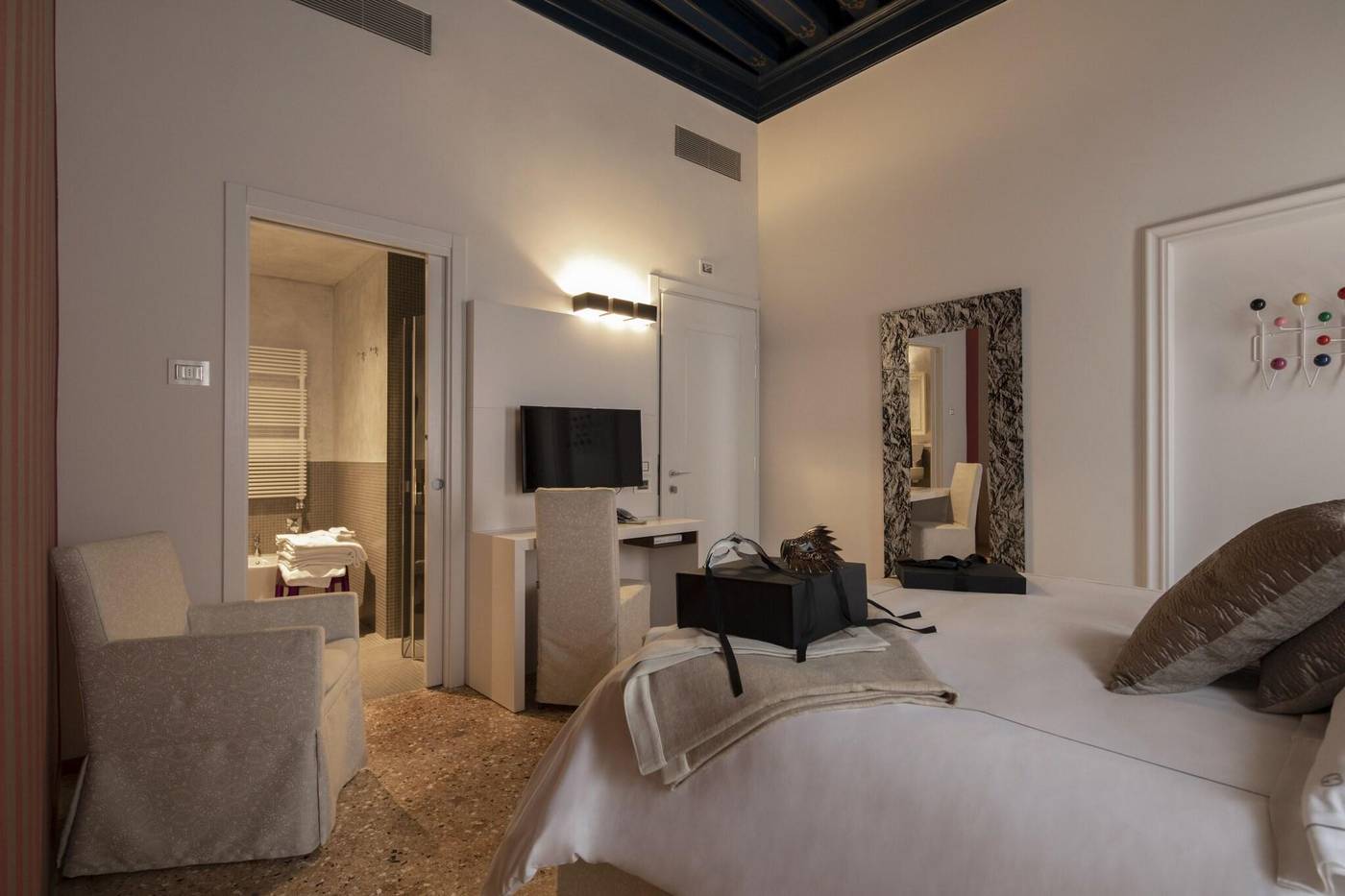 Corte-Di-Gabriela-Room-31