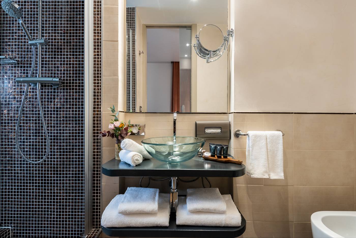 Leonardo-Boutique-Hotel-Rome-Termini-Room-35