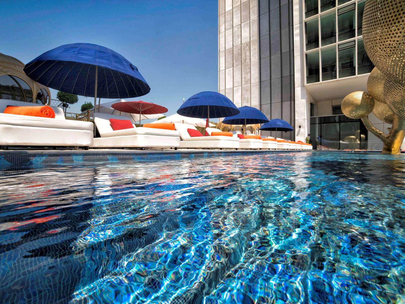 Fairmont-Quasar-Istanbul-Pool-84