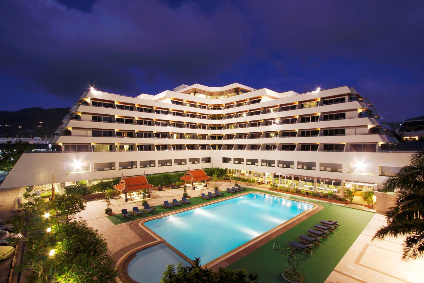 Patong-Resort--SHA-Extra-Plus--General-view-9