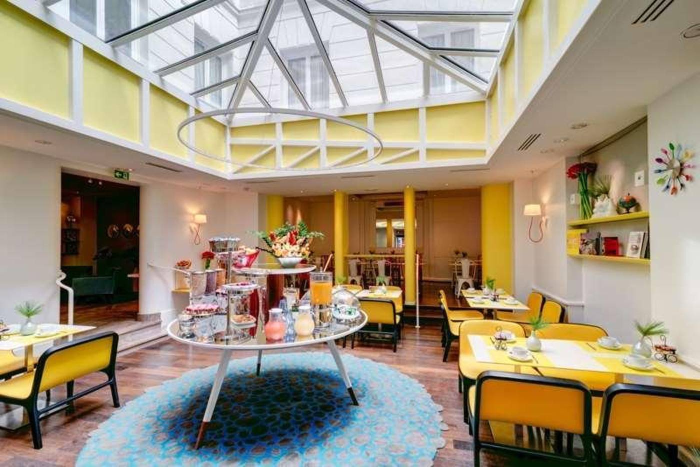 Astoria-Astotel-Restaurant-10