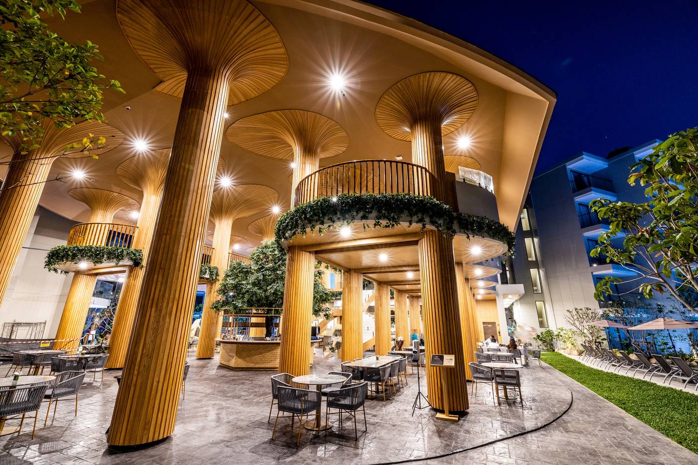 Phuket-Emerald-Beach-Resort-Restaurant-23