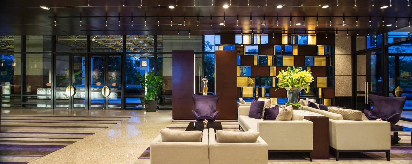 Emporium-Suites-by-Chatrium-Lobby-15