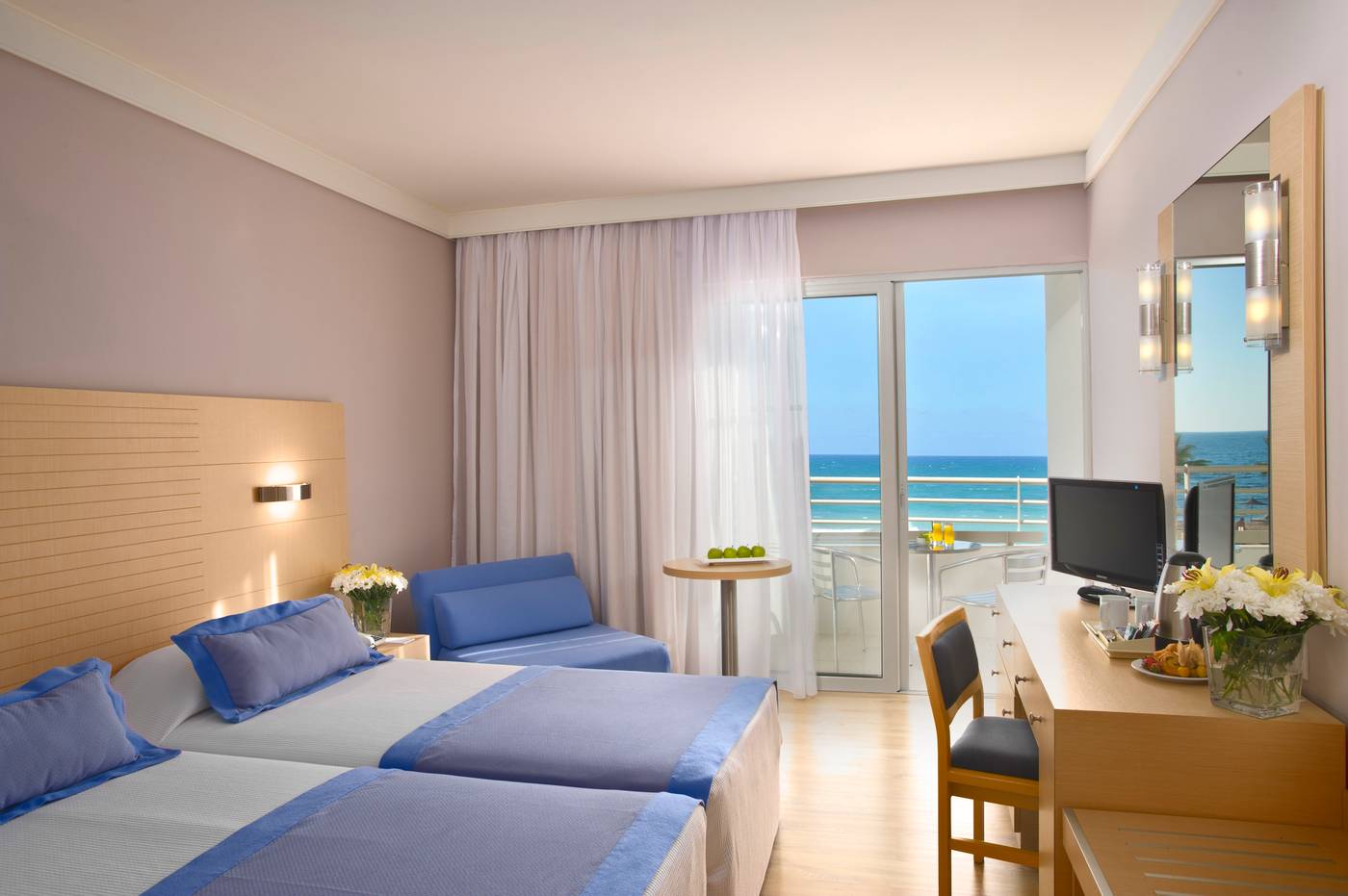 Louis-Ledra-Beach-Room-14
