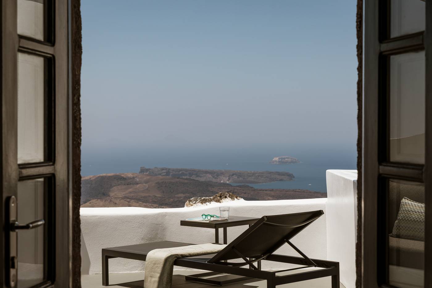 Aqua-Luxury-Suites-Room-79