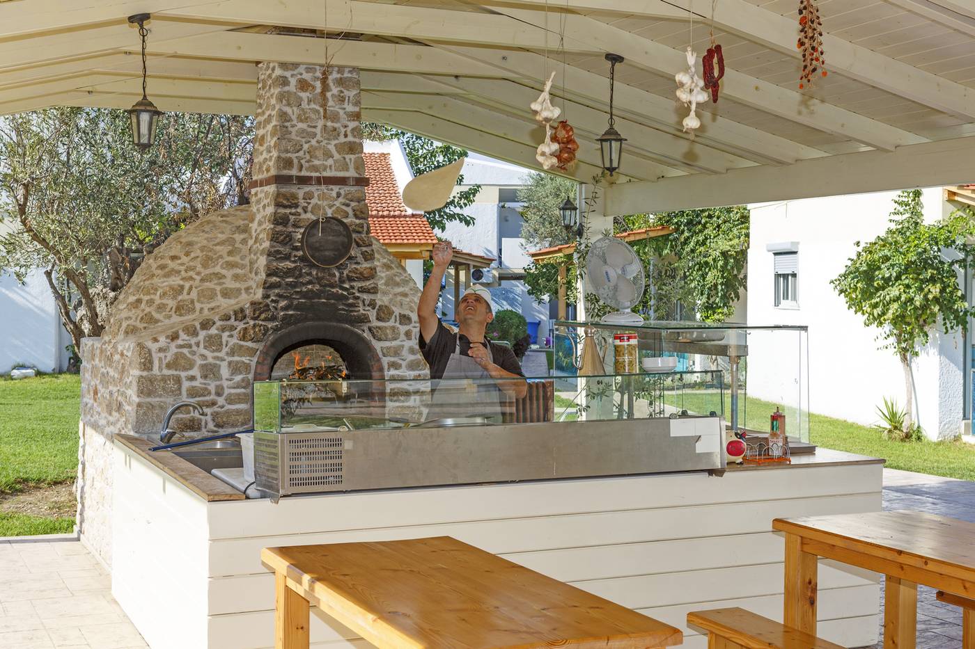 Lydia-Maris-Restaurant-19