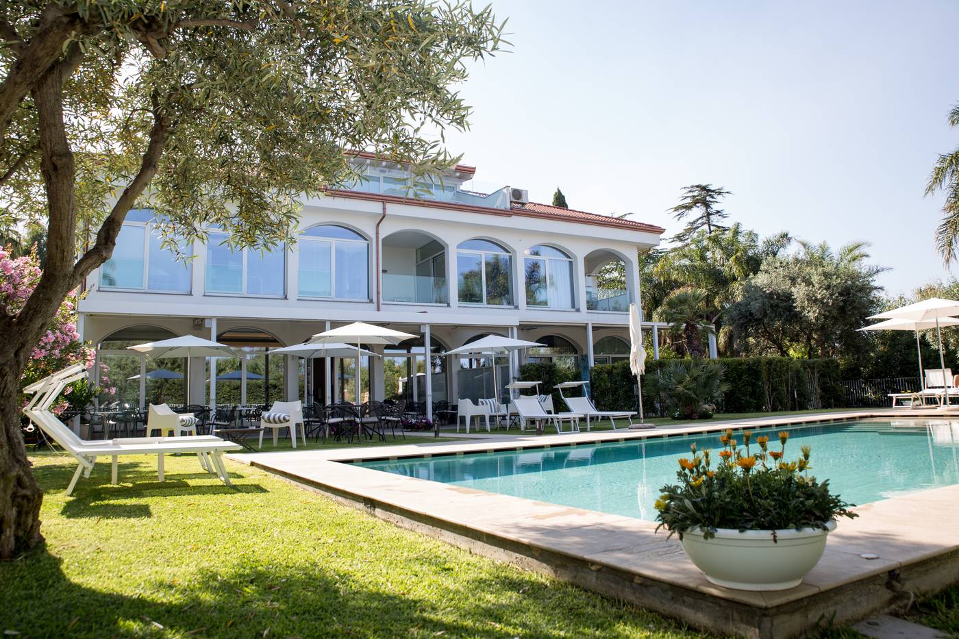 Sicilia-s-Residence-Hotel---Art---Spa-Pool-2