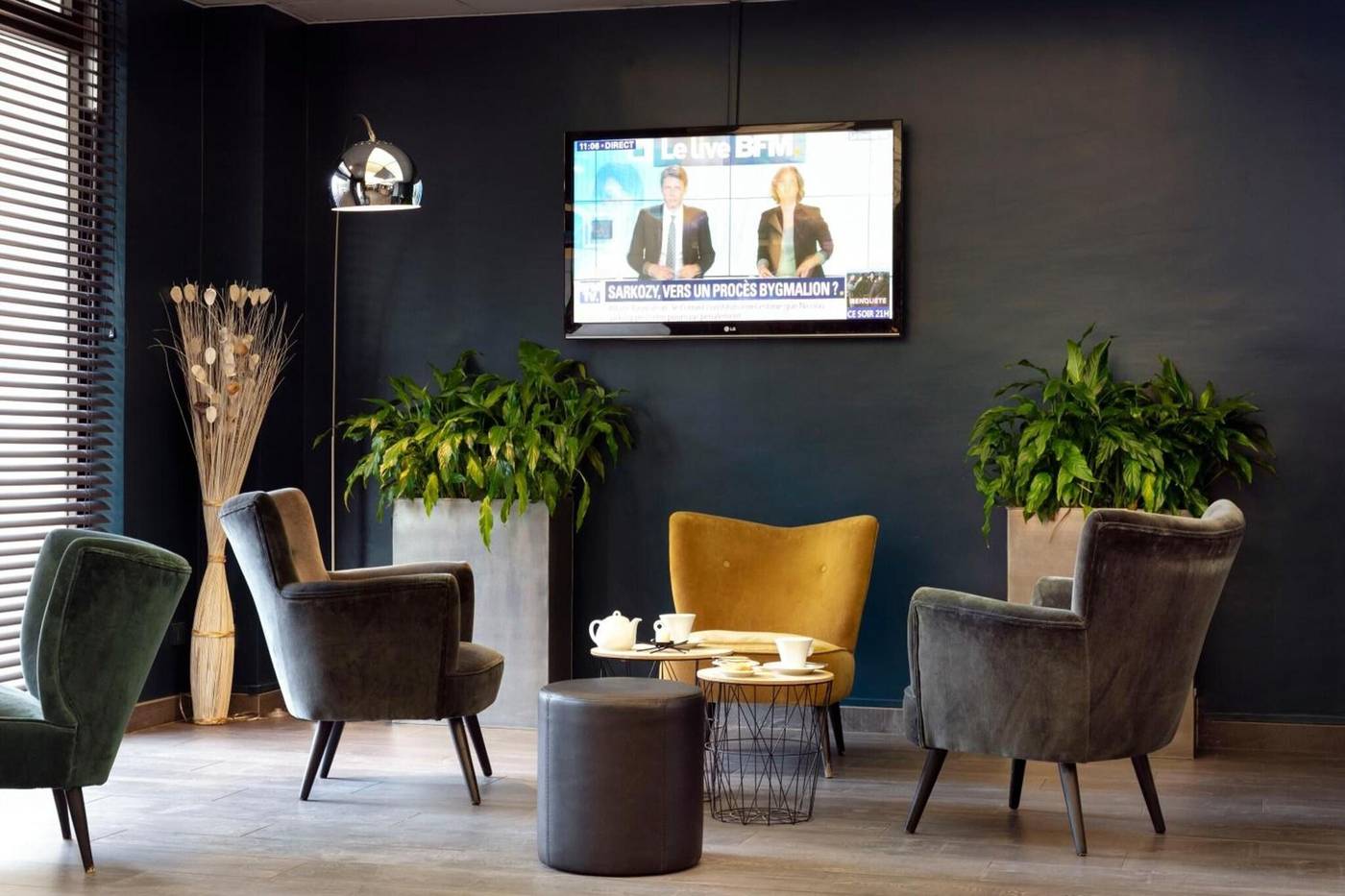 Montparnasse-Alesia-Lobby-13