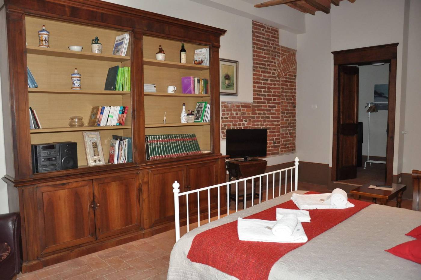 At-Home-Bed-And-Breakfast-Room-16