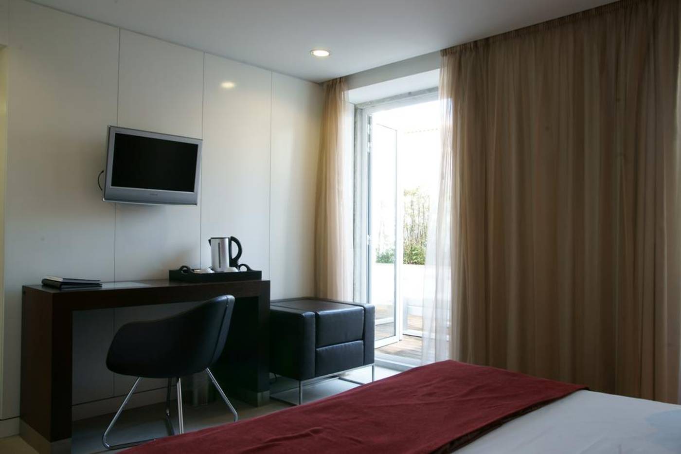 Hotel-Jeronimos-8-Room-3