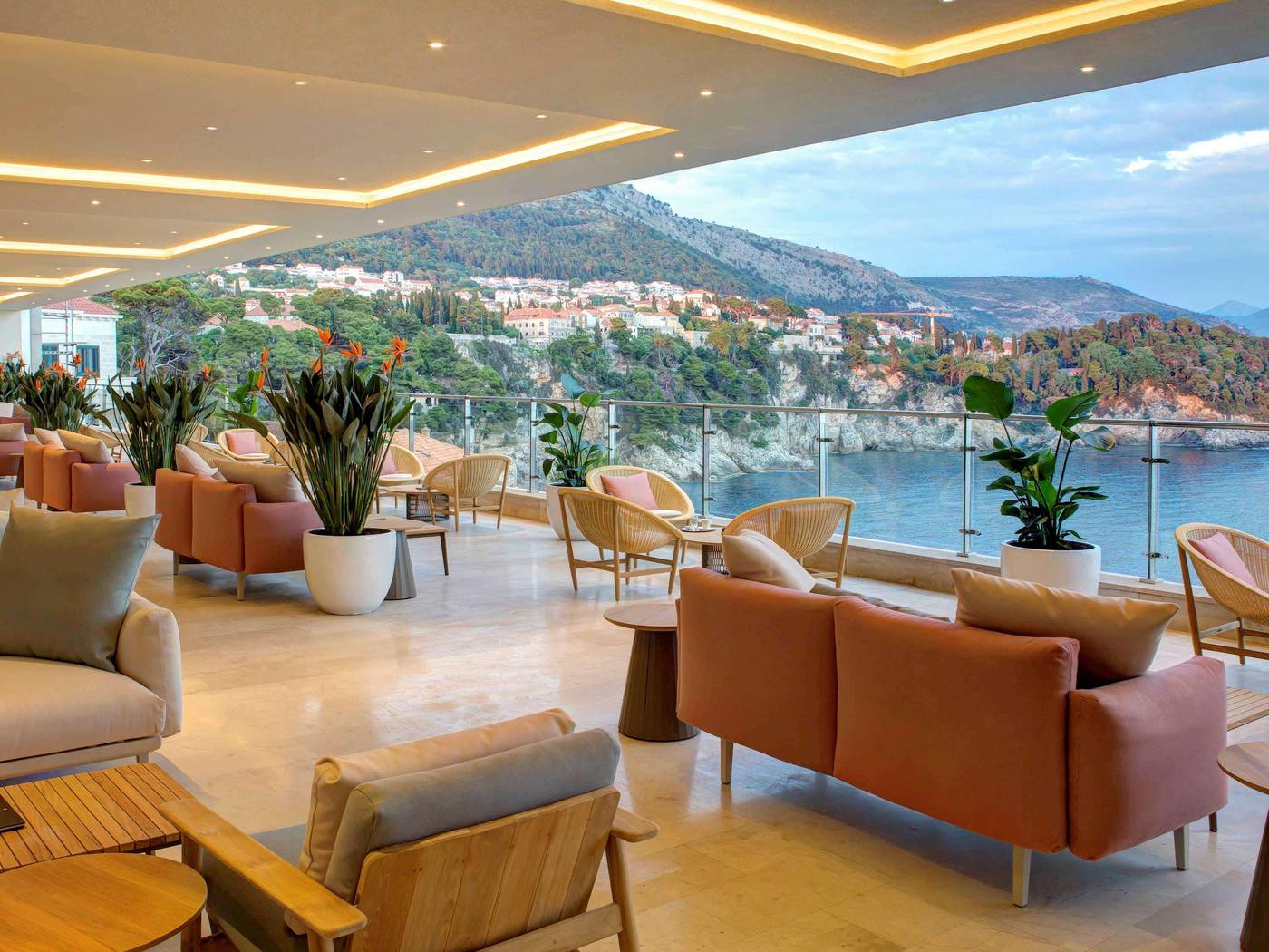Rixos-Premium-Dubrovnik-Bar-65