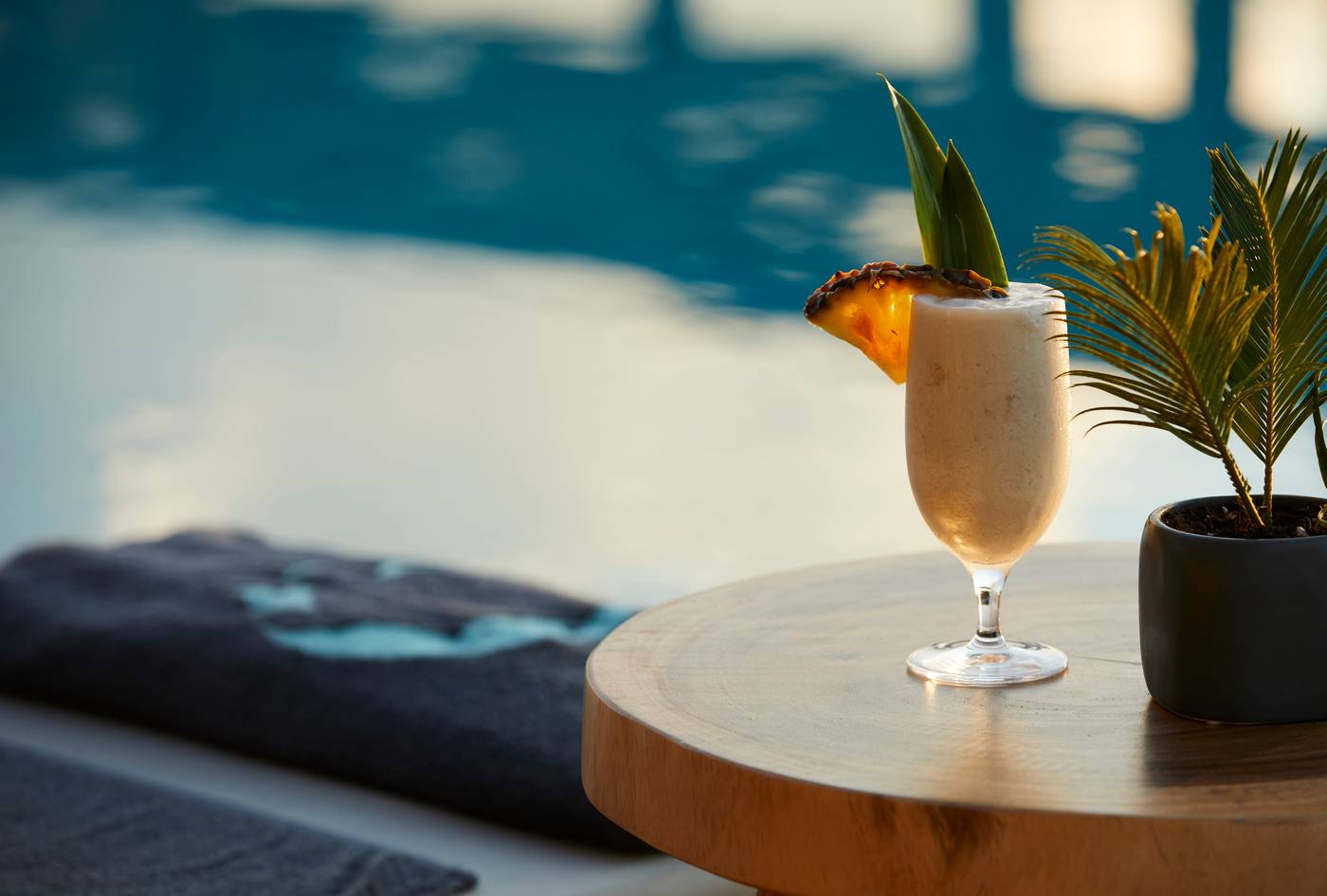 Asterion-Suites---Spa--Designed-for-Adults-Bar-21