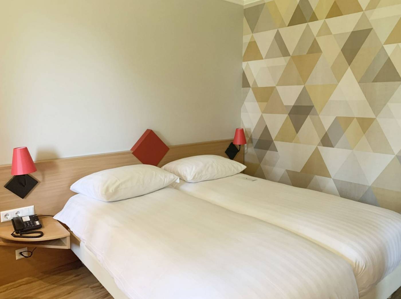 Parc-Belle-Vue-Room-12