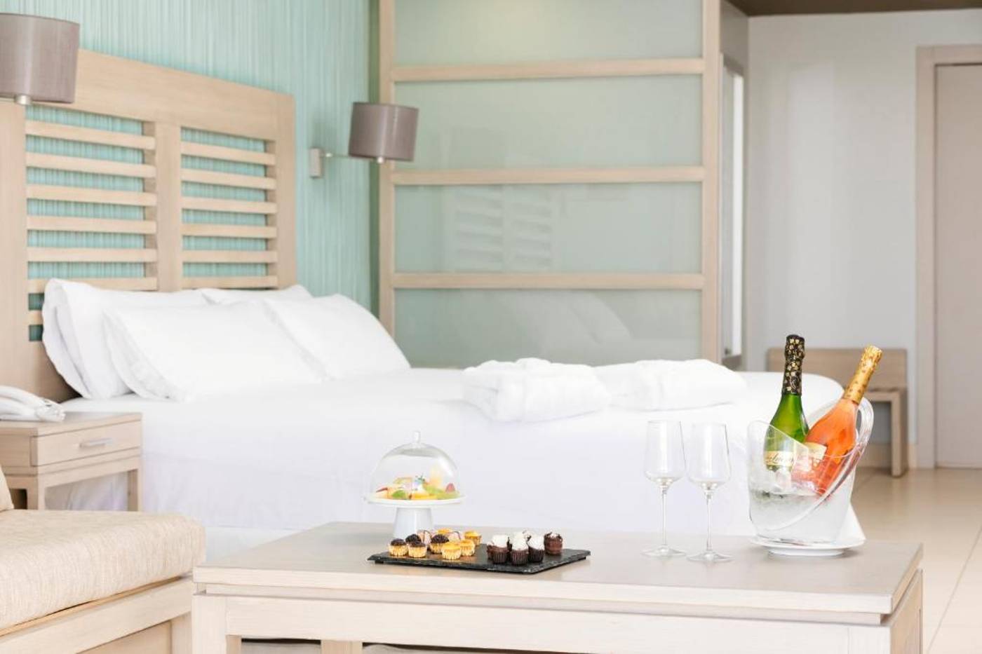 HD-Beach-Resort-Room-42